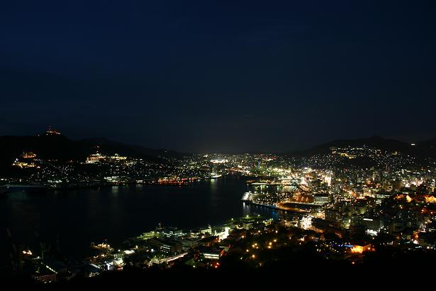 鍋冠山（なべかんむりやま）の夜景