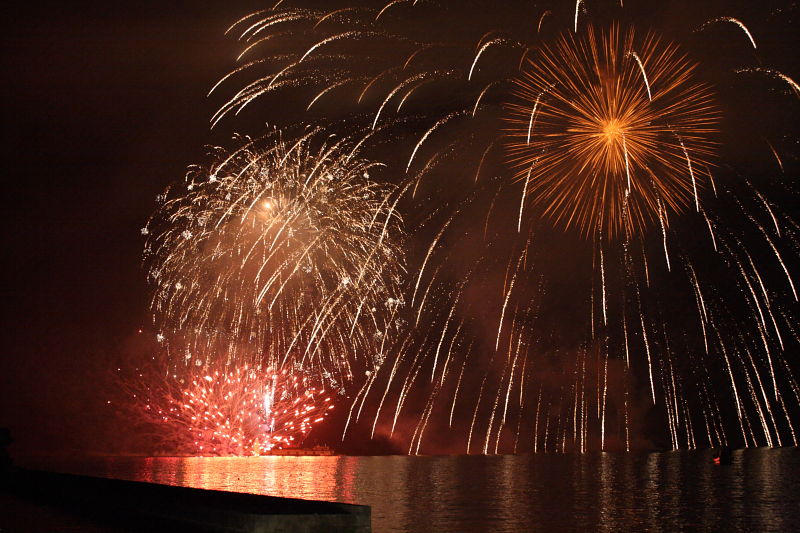 大村市：大村夏越祭りの花火　fhoto: K.M