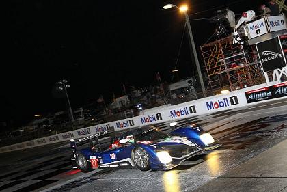 Peugeot 908 HDi FAP in セブリング12h