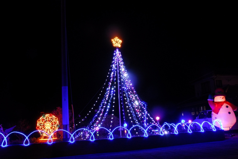 町中のクリスマスイルミネーション！