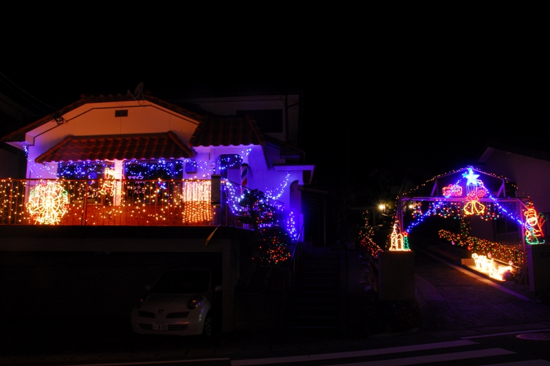 町中のクリスマスイルミネーション！