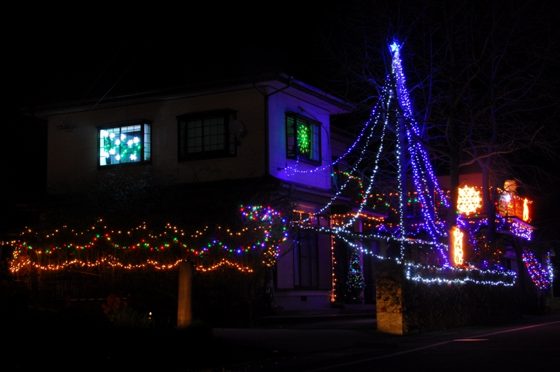 町中のクリスマスイルミネーション！