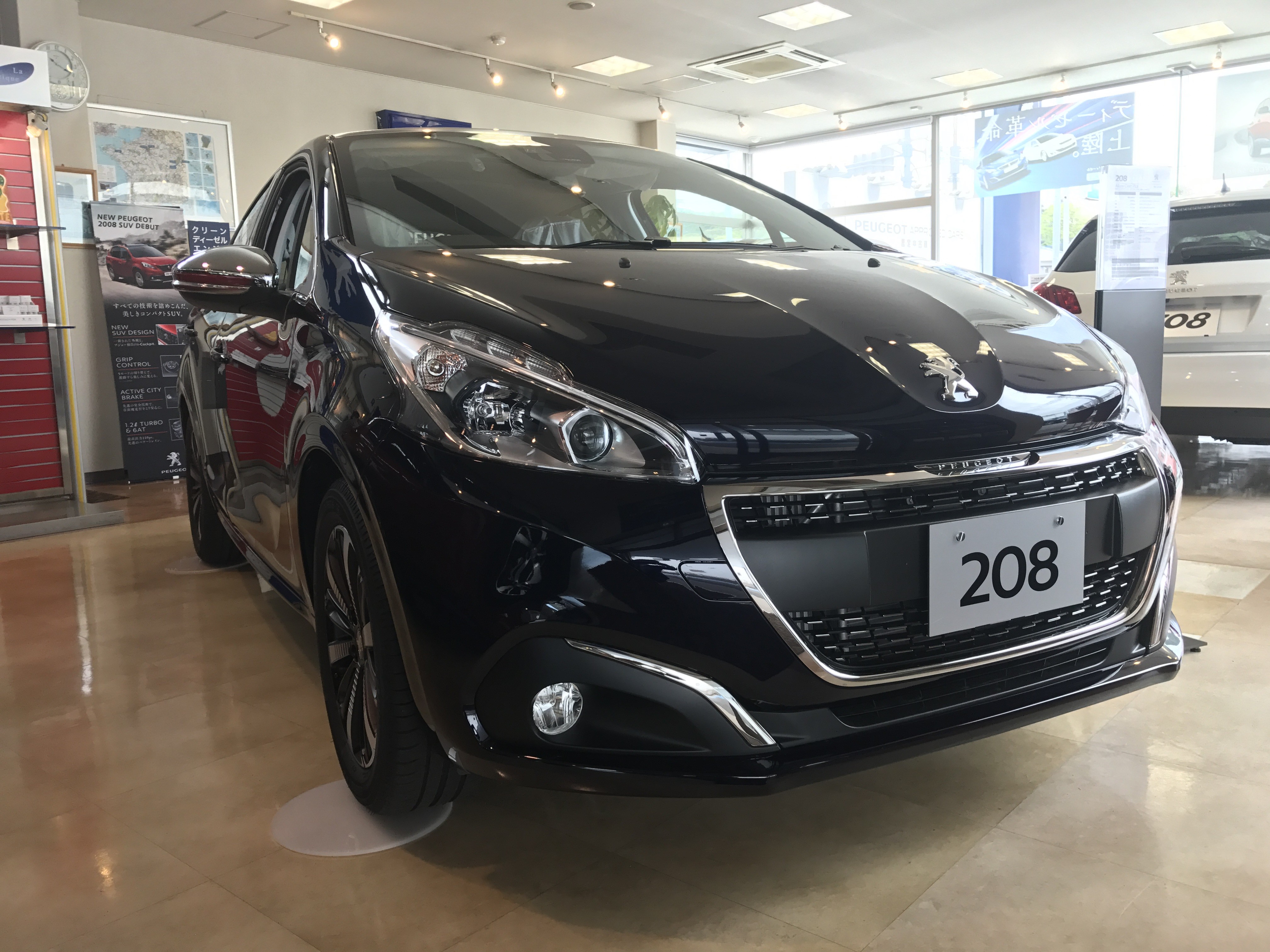 PEUGEOT208限定車発売